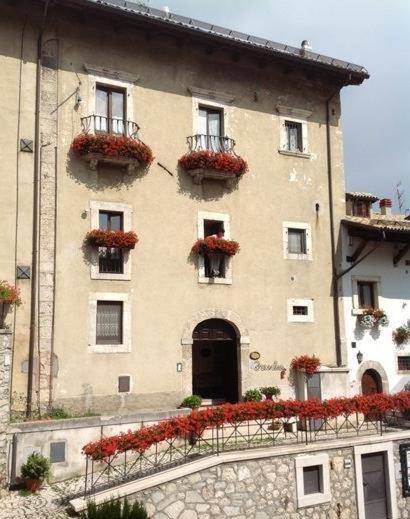 Dimora Fresilia Casa Vacanze 오피 외부 사진